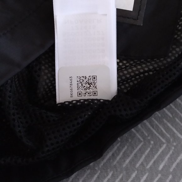 🆕The North Face Girls' Resolve Reflective Jacket, S (7/8) -TNF Black, NWT,Auth. - Picture 14 of 15